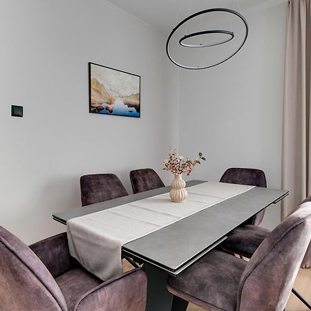 Zajezdnia Wrzeszcz 2 By Grand Apartments Gdansk Exterior photo