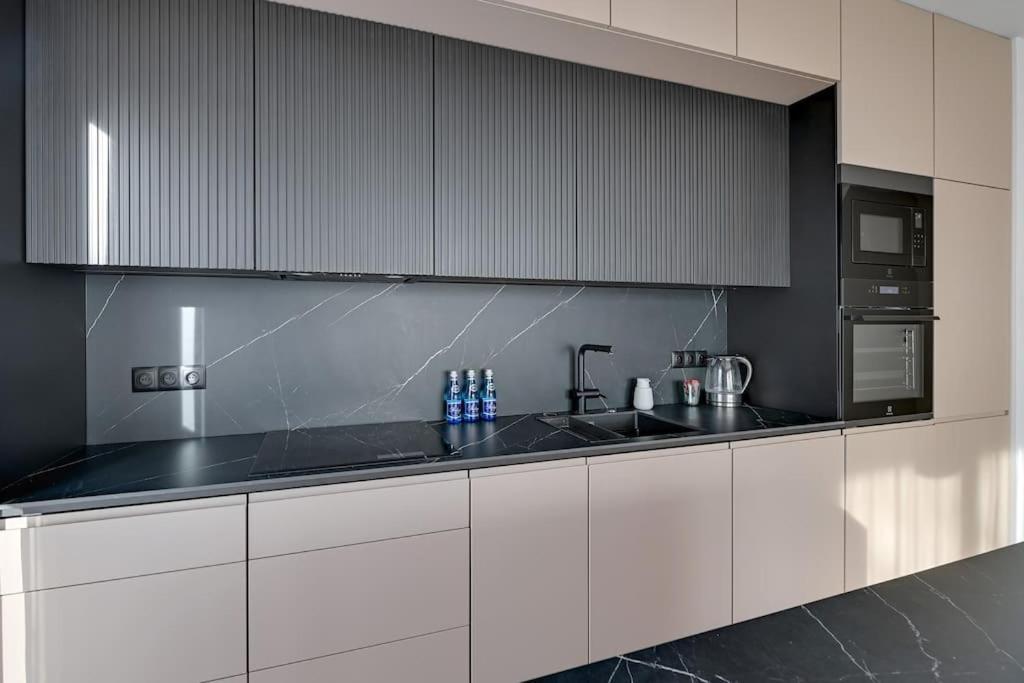 Zajezdnia Wrzeszcz 2 By Grand Apartments Gdansk Exterior photo
