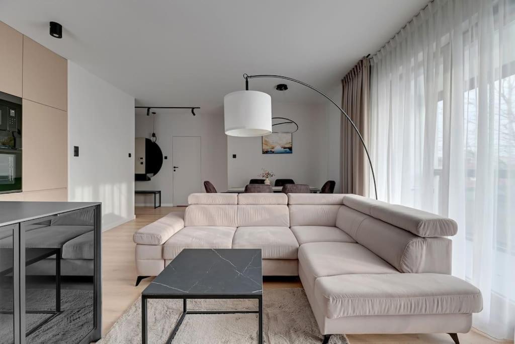Zajezdnia Wrzeszcz 2 By Grand Apartments Gdansk Exterior photo