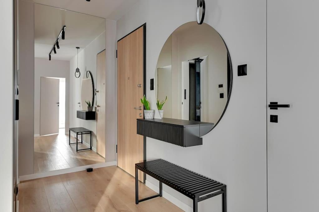 Zajezdnia Wrzeszcz 2 By Grand Apartments Gdansk Exterior photo